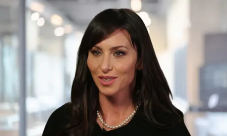 molly bloom net worth