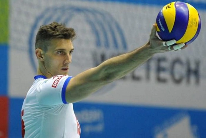 Kyle Russelldfgrtry5